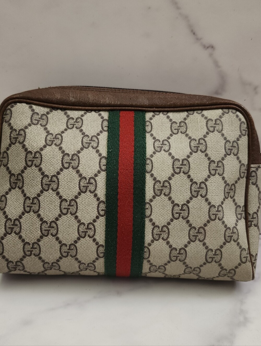 Authentic Vintage Sherry Line Gucci Supreme Zippy Clutch With Digital COA